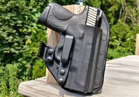 Best Holsters for Sig P365 XL: Expert Pi.